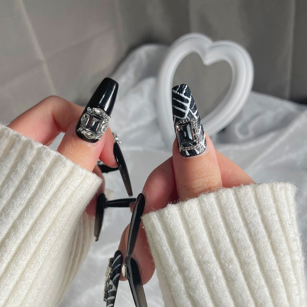 Handmade custom nail art wears nail flashes and high-quality fake nails(29347)