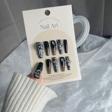 Load image into Gallery viewer, Handmade custom nail art wears nail flashes and high-quality fake nails(29347)