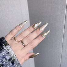 Load image into Gallery viewer, Handmade custom nail art wears nail flashes and high-quality fake nails(29400)