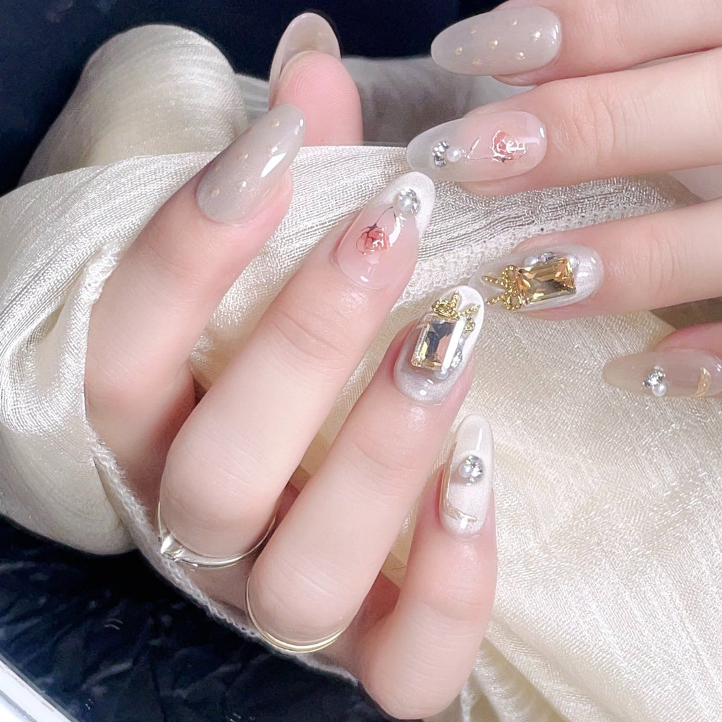 Handmade custom nail art wears nail flashes and high-quality fake nails(29492)