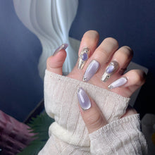 Load image into Gallery viewer, Handmade custom nail art wears nail flashes and high-quality fake nails(29482)