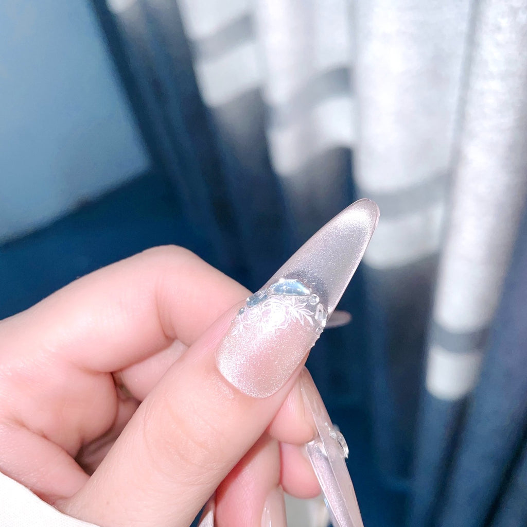 Handmade custom nail art wears nail flashes and high-quality fake nails(3282)