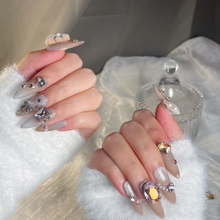 Load image into Gallery viewer, Handmade custom nail art wears nail flashes and high-quality fake nails(3248)