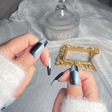 Load image into Gallery viewer, Handmade custom nail art wears nail flashes and high-quality fake nails(3244)