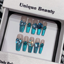 Load image into Gallery viewer, Handmade custom nail art wears nail flashes and high-quality fake nails(29513)