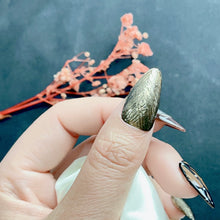 Load image into Gallery viewer, Handmade custom nail art wears nail flashes and high-quality fake nails(AX010)