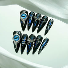 Load image into Gallery viewer, Handmade custom nail art wears nail flashes and high-quality fake nails(29499)