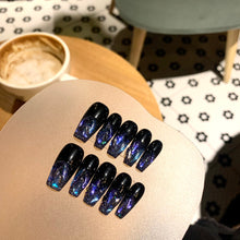 Load image into Gallery viewer, Handmade custom nail art wears nail flashes and high-quality fake nails(16101)