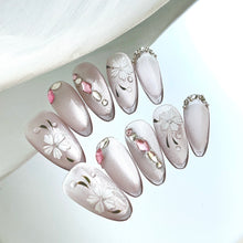 Load image into Gallery viewer, Handmade custom nail art wears nail flashes and high-quality fake nails（241113）