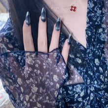 Load image into Gallery viewer, Handmade custom nail art wears nail flashes and high-quality fake nails(24445)