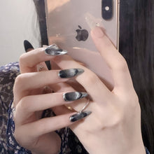 Load image into Gallery viewer, Handmade custom nail art wears nail flashes and high-quality fake nails(24445)
