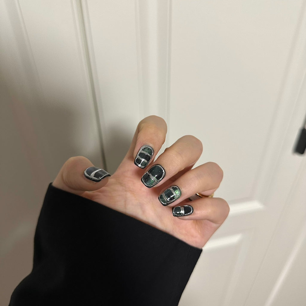 Handmade custom nail art wears nail flashes and high-quality fake nails（29105）