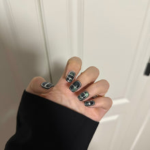 Load image into Gallery viewer, Handmade custom nail art wears nail flashes and high-quality fake nails（29105）