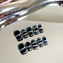 Load image into Gallery viewer, Handmade custom nail art wears nail flashes and high-quality fake nails（29105）