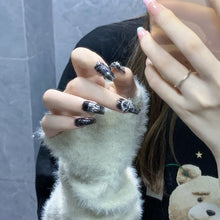 Load image into Gallery viewer, Handmade custom nail art wears nail flashes and high-quality fake nails(29135)