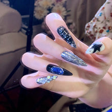 Load image into Gallery viewer, Handmade custom nail art wears nail flashes and high-quality fake nails(29190)