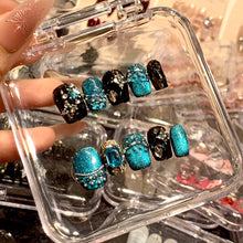 Load image into Gallery viewer, Handmade custom nail art wears nail flashes and high-quality fake nails(29210)