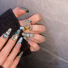 Load image into Gallery viewer, Handmade custom nail art wears nail flashes and high-quality fake nails(29284)