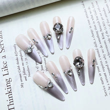 Load image into Gallery viewer, Handmade custom nail art wears nail flashes and high-quality fake nails（3291）