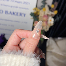 Load image into Gallery viewer, Handmade custom nail art wears nail flashes and high-quality fake nails(16161)